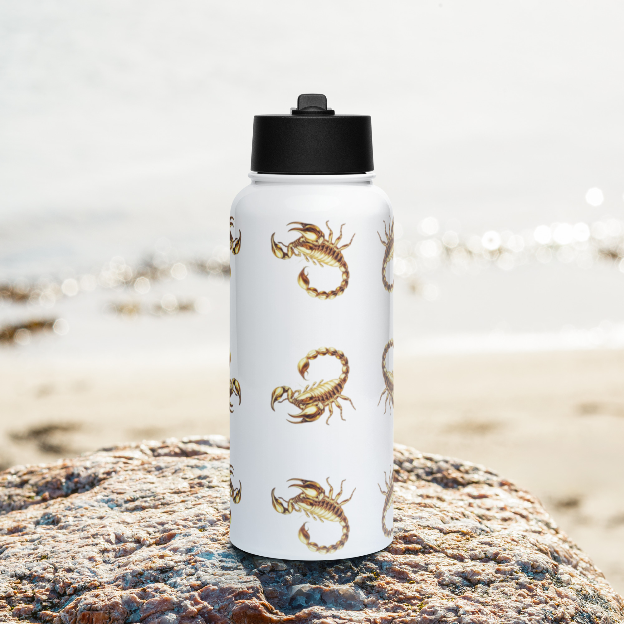 Stainless steel water bottle with a straw lid - Image 4